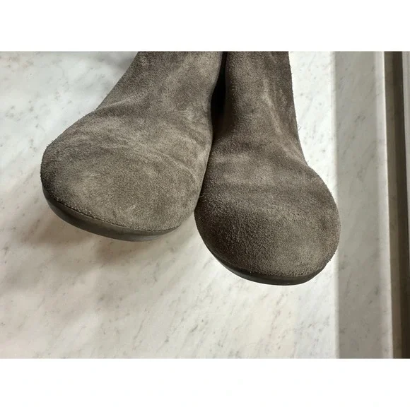 Vionic Paloma Taupe Suede Weather Resistant Wedge Booties Size 7.5 Zip‎ Ankle - Picture 8 of 8